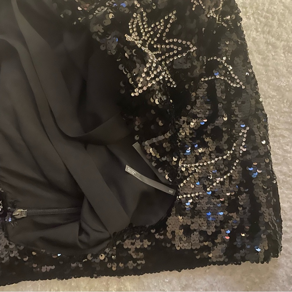 NWT ANTHROPOLOGIE SQUARE-NECK SEQUIN & RHINESTONE MINI SHIFT BLACK DRESS Sz: XXS - Picture 9 of 9
